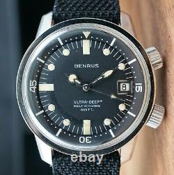 1960s Benrus Ultra-Deep 666 FT Men's Vintage Automatic Dive Watch