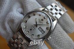 1974 Tissot Seastar Day Date Automatic Rare Vintage Bracelet Watch