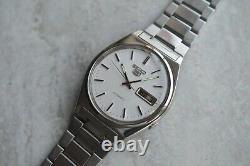 July 1990 Seiko 5 7009 3140 Automatic White Dial Men's Bracelet Watch