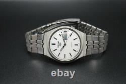 March 1994 Beautiful Vintage Seiko 7009 8150 Automatic Bracelet Watch White