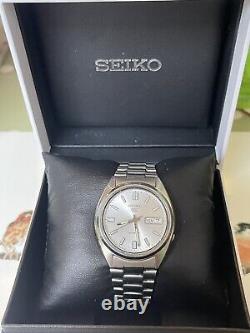 Mens SEIKO 5 7S26-0480 F AUTOMATIC WATCH Silver Free Postage