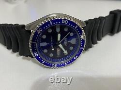 NOS Seiko Automatic 200m divers watch Blue dial Watch Japan Made
