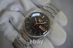 October 1988 Seiko 5 7009 3140 Automatic Black Dial Men's Bracelet Watch