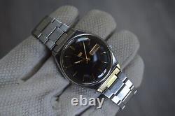 October 1988 Seiko 5 7009 3140 Automatic Black Dial Men's Bracelet Watch