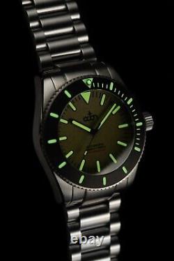 Octon Moss Green with Stainless Steel Bracelet NH35 Automatic Dive Watch