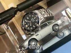 Omega Seamaster 300 Pierce Brosnan 300m 41mm James Bond 007 Automatic mens watch