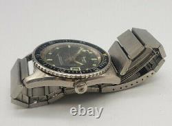 Rare Vintage 60's Accurist Diver Black Dial Date Automatic Man's Watch /b053