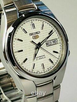 Seiko 5 Automatic Silver/White Dial Stainless Steel Mens Watch SNK601K1