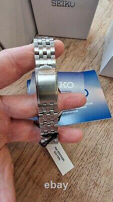 Seiko 5 Automatic Watch SNXA05K Teel Ice Blue Dial, Super Rare Watch NOS