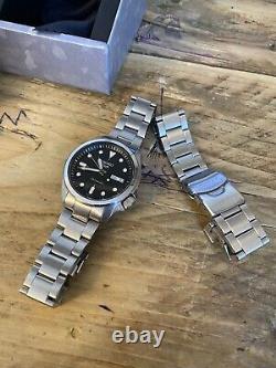 Seiko 5 Gents (4R36) Automatic Watch SRPE55 With strap Mod