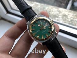 Vintage Rado Voyager Automatic Green dial day/date Gents wrist watch swiss made