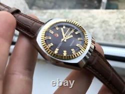 Vintage Rado Voyager Automatic brown dial day/date Gents wrist watch swiss made